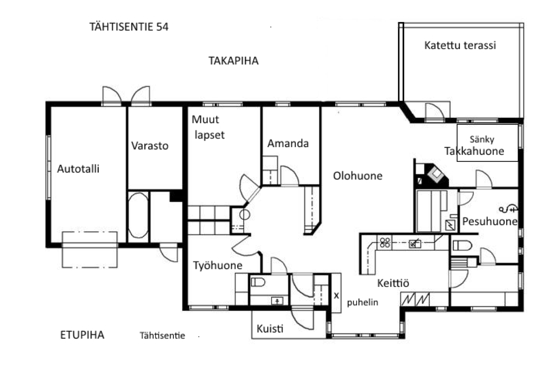 Surmatalon suuntaa-antava pohjapiirros. Surmaaja tuli sisään terassin oven rikotusta ikkunasta. Uhri makasi löydettäessä takkahuoneessa, selällään pesuhuoneen oven edessä, jalat osin sängyn alla.